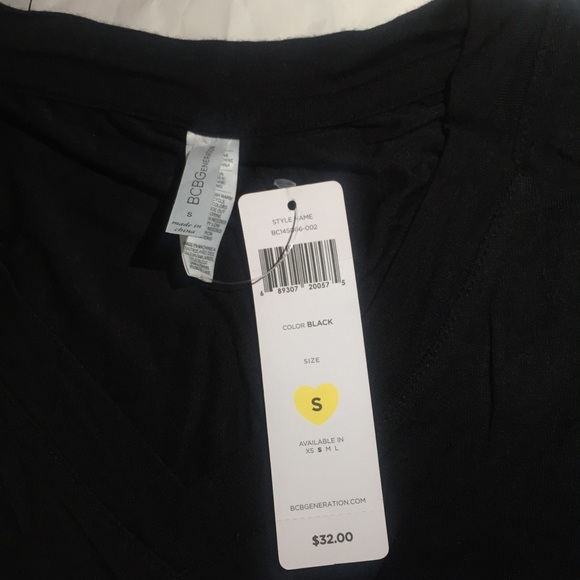 Bcbgeneration LOVE v-neck top - Picture 6 of 9